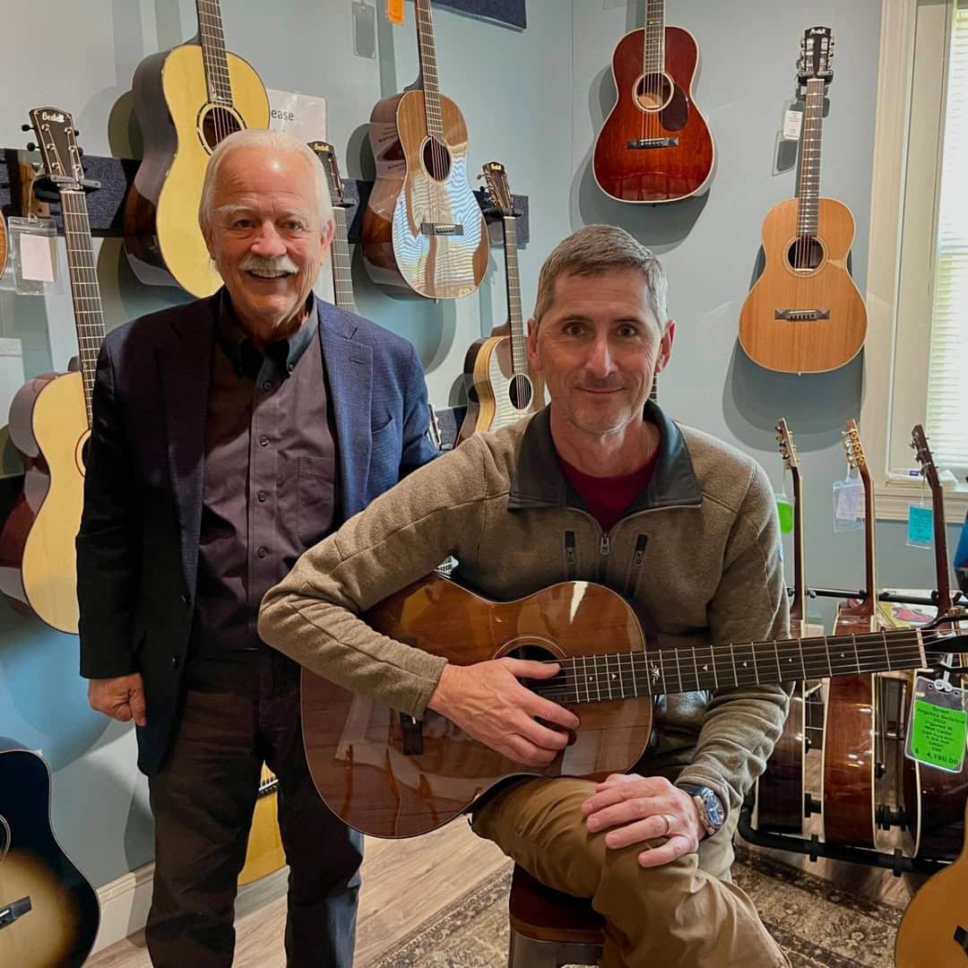 Congrats to Chuck on his new Bedell parlor with a sinker red cedar top.. according to Tom Bedell